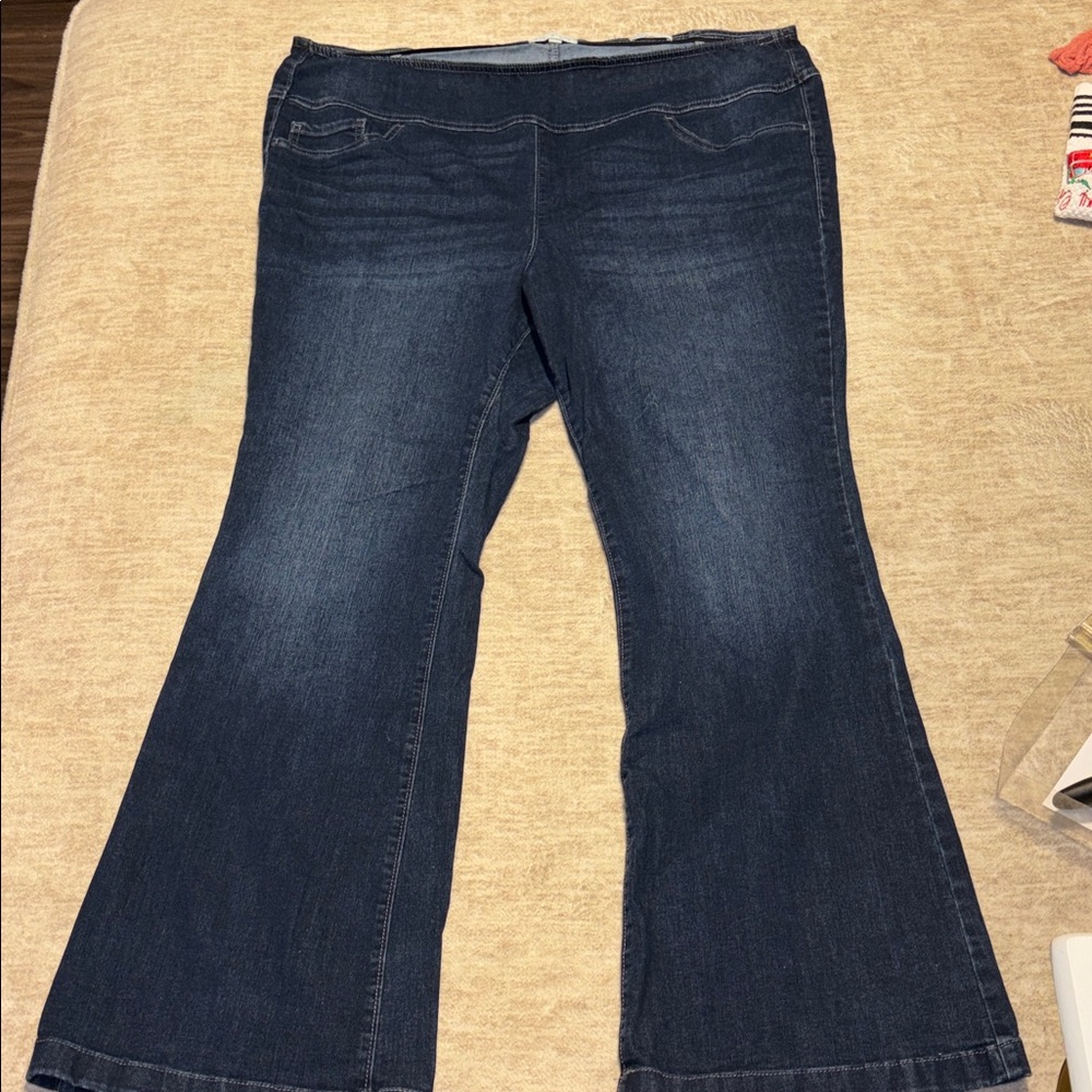 20w stretch Bootcut flare Jeans pull on Sofia Vergara Melisa flare blue denim